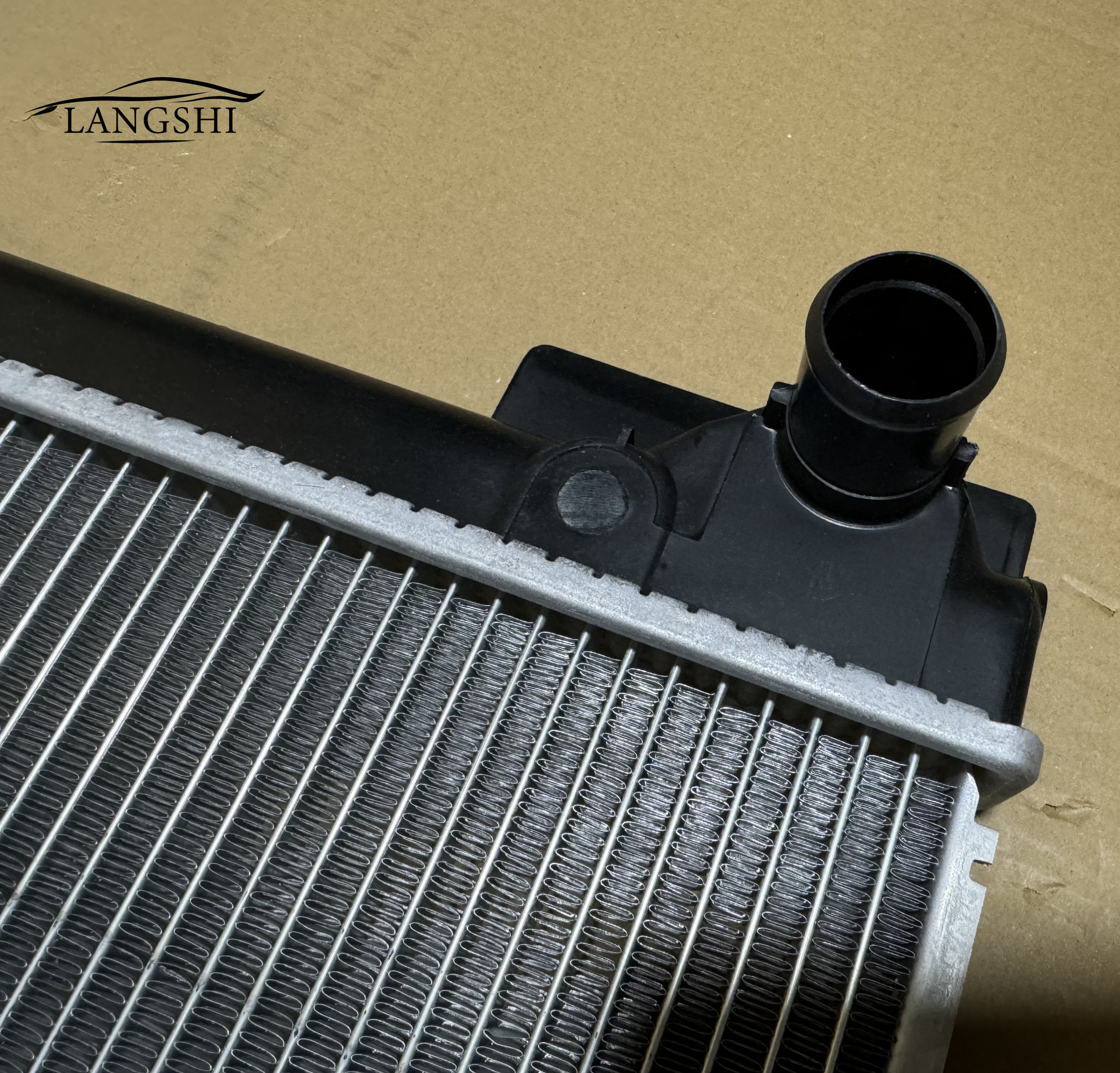 TOYOTA COROLLA 1.6 1.8 MT 16400-0T010 Car Cooling System Aluminum Radiator Water Tank