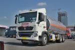 Sinotruk ZZ1257 T5G High Top Fairing Diesel 240HP 14.5T 6X4 Fuel Tank 20.25m³