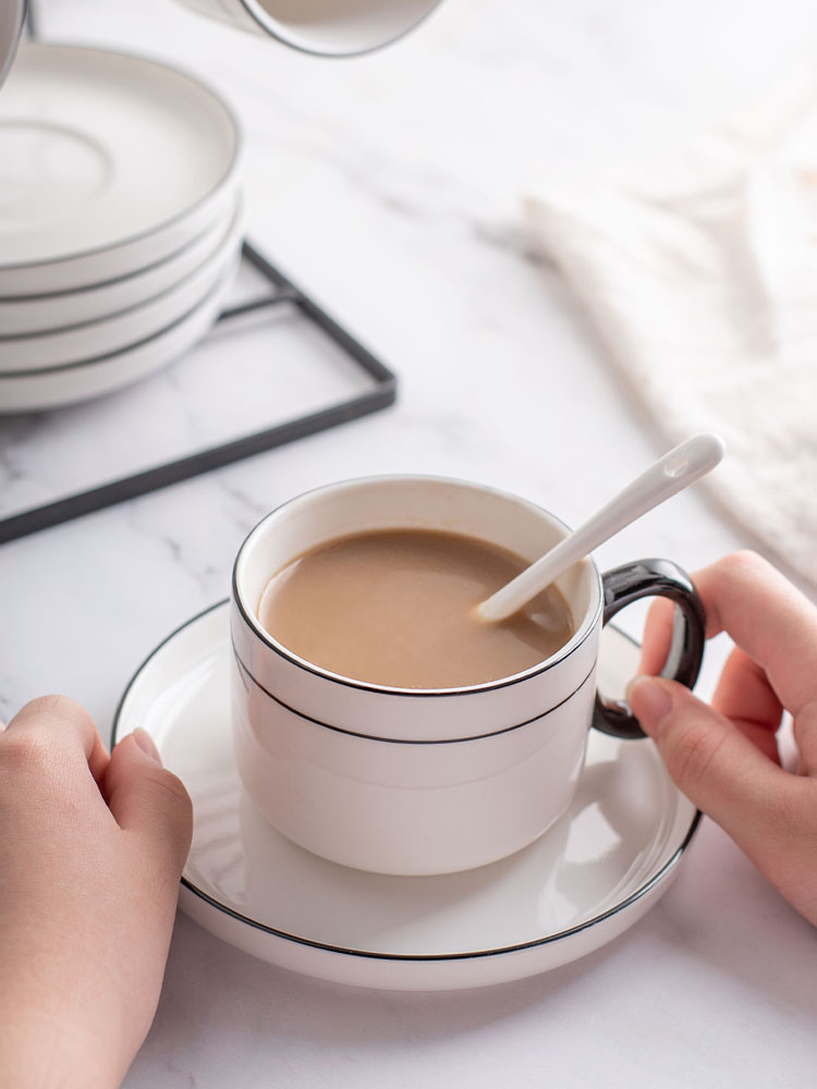 Unique 200ml Porcelain Tea Set Sustainable Nordic Design For Cappuccino And Espresso