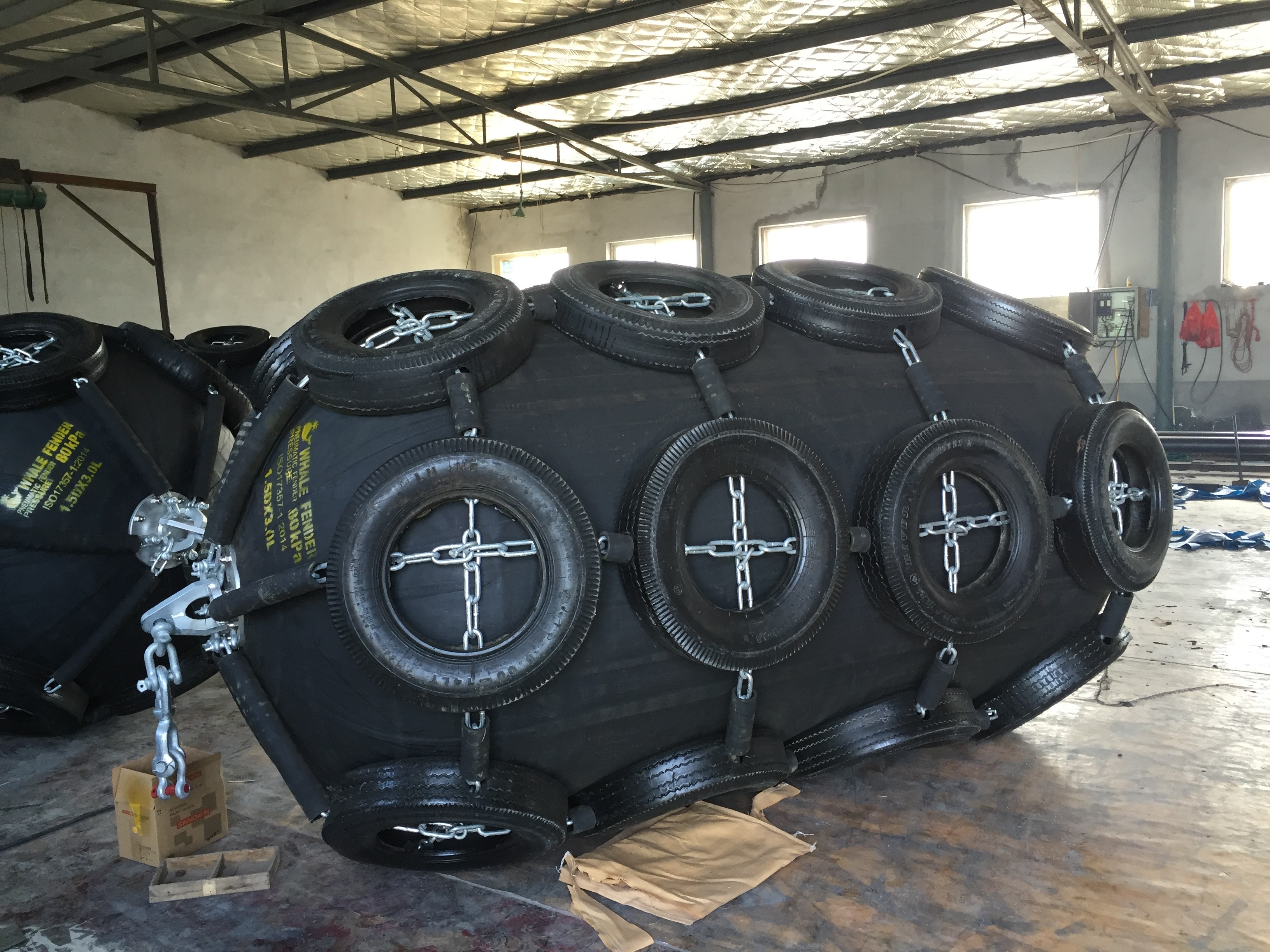Boat Pneumatic Rubber Fenders With Tyre And Chain