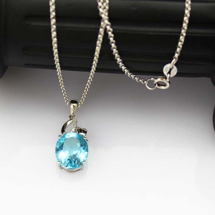 925 Silver 9mmx11mm Oval Blue Topaz Cubic Zirconia Pendant (PSJ0429)