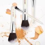 High quality Wood Handle Makeup Brushes Fan Brush best make up brush