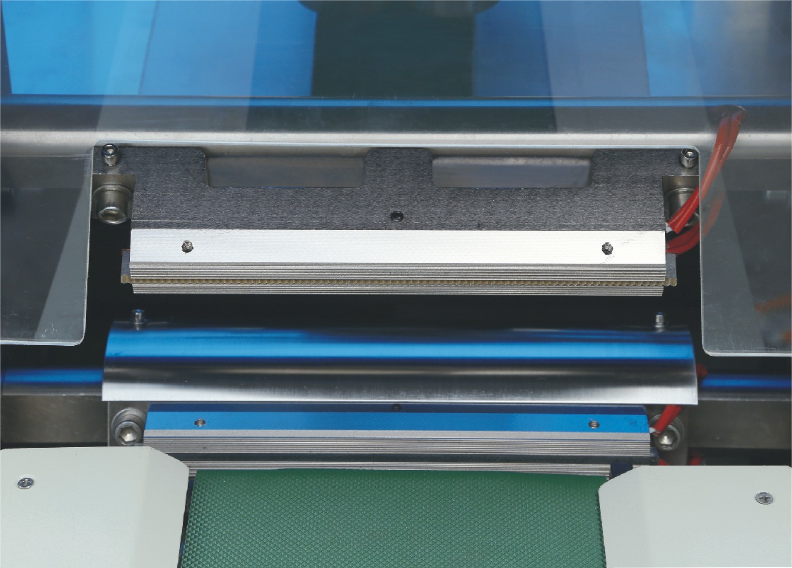 Film Pulling Horizontal Flow Packing Machine Rotary Form Fill Seal Machine