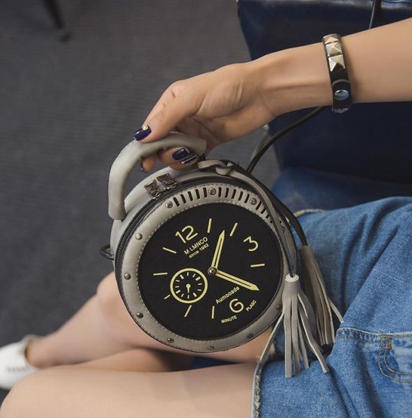 2016 summer new Miss Han Ban PU packet round clock fashion women's singles