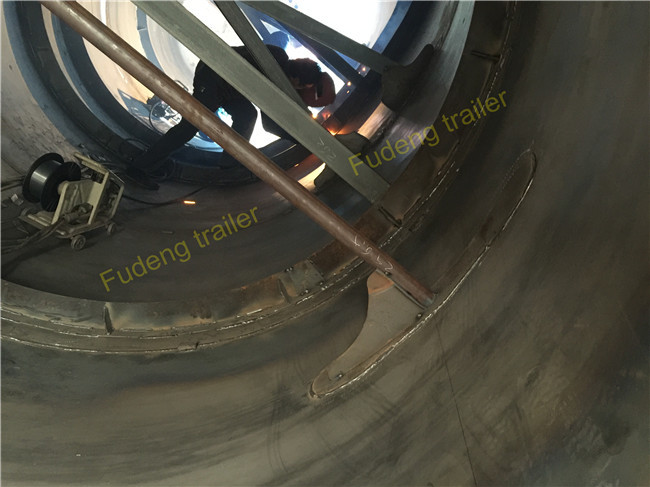65cbm Bulk 3 Axles 80 Ton Silo Bulk Cement Tanker Trailer With Double Cabins