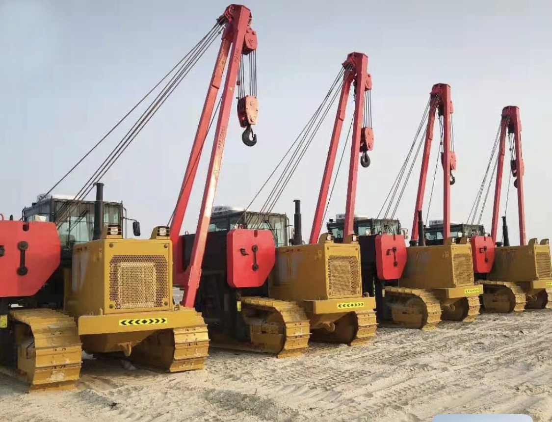 High Speed Belt Moves Heavy Pipe Laying Machine With Shifts Conveyor Track