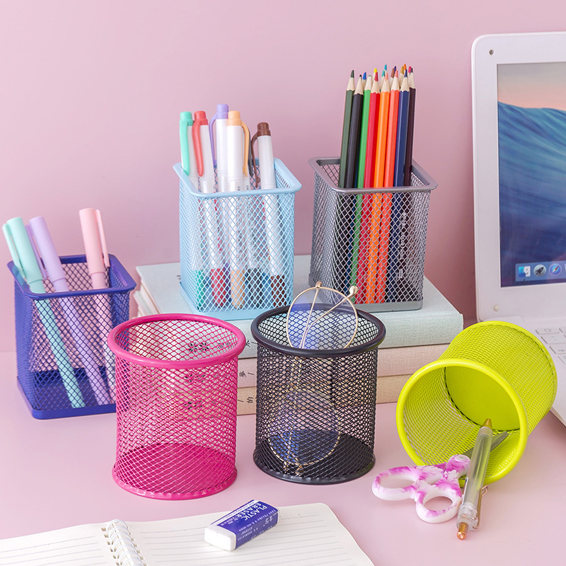 2022 Office Stand Cute Pen Container Desktop Personalized Metal Mesh Pen Holder in Green