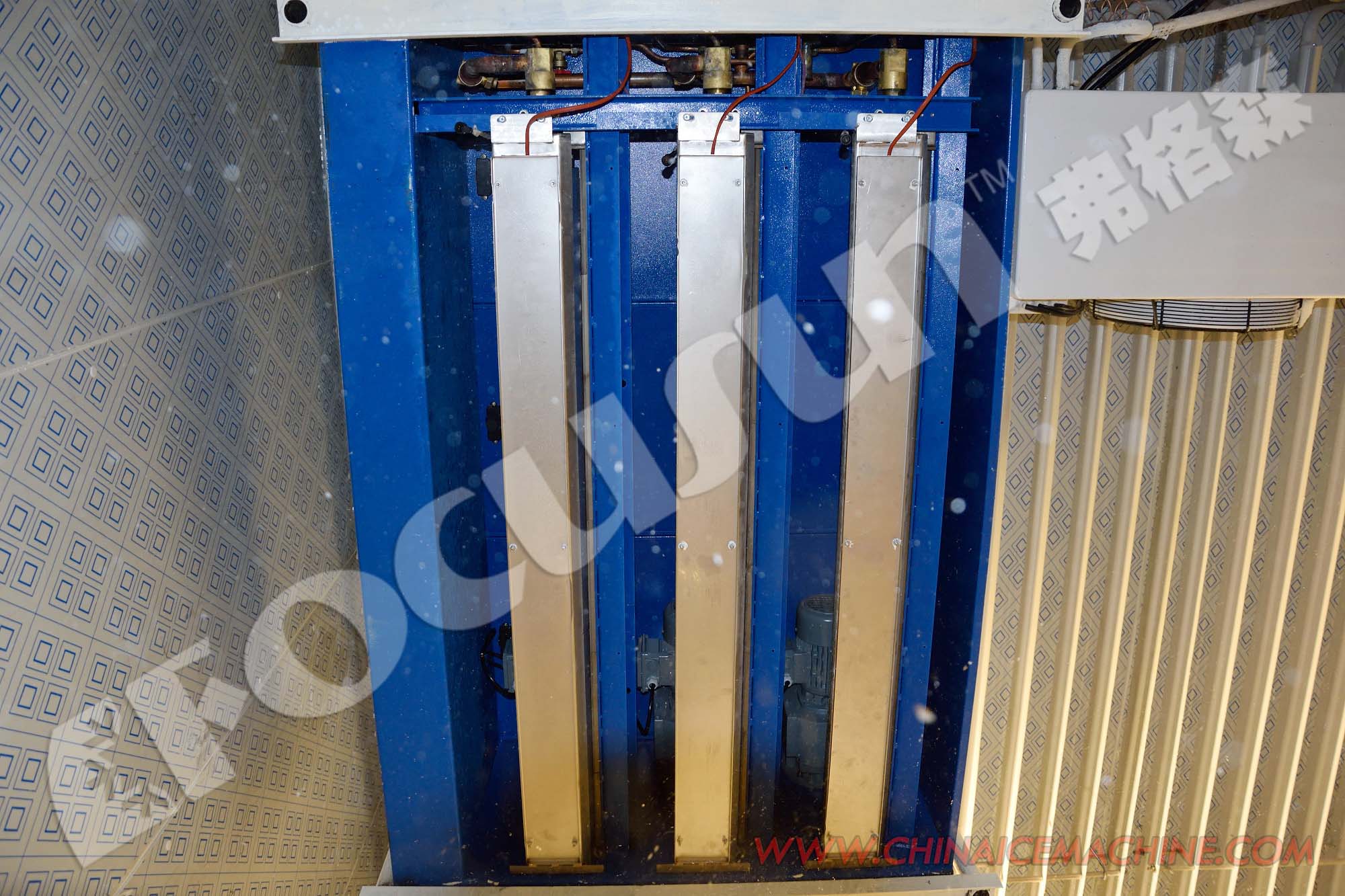 4.5T Snow Falling Machine for Large Scale Snow Production in Industrial Environments