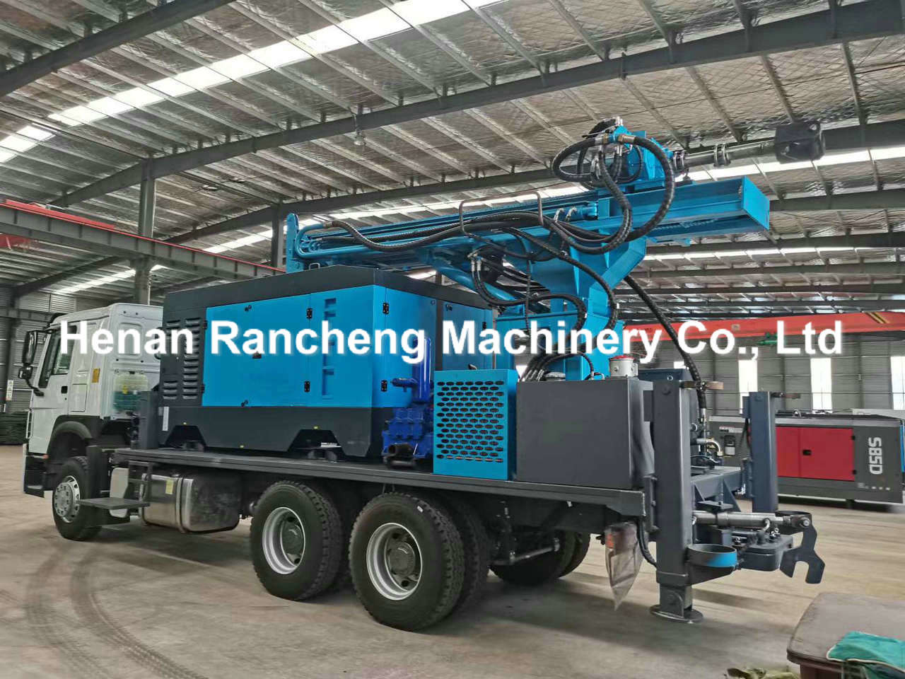 140mm - 350mm Aperture Water Well Drilling Rig 24T Lifting Force 350m Bore Depth