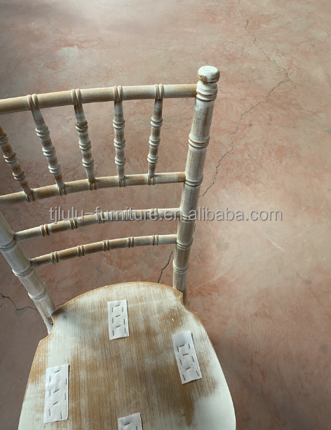 Home Furniture Mail Packing White Wash Chiavari Chairs Wood Wedding Hotel Banquet Stackable Chair with Removable Cushion