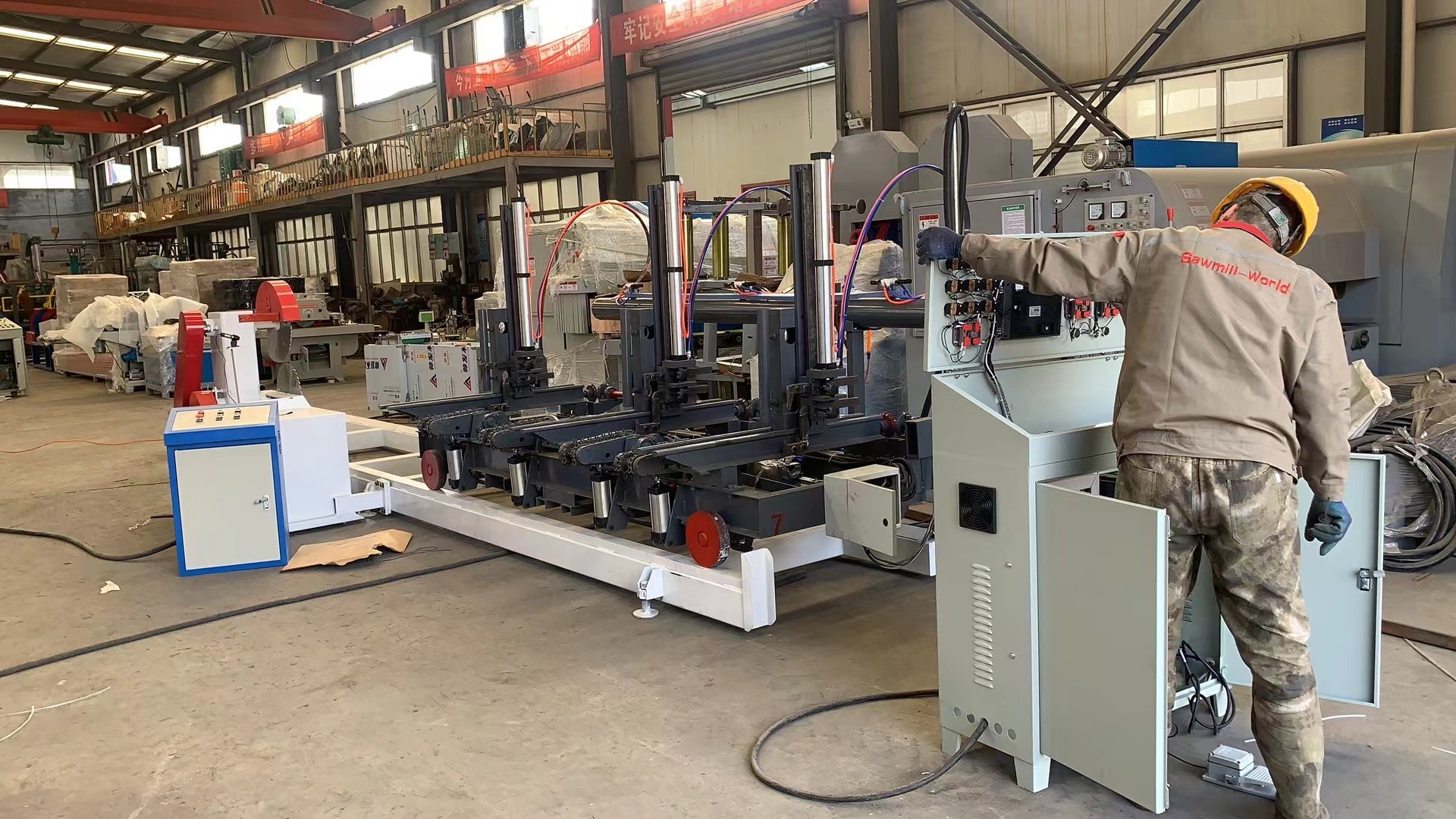 CT3000 Wood cutting multi blade circular saw multiple rip saw machine, Twin Blades Circular Sawmill for sale