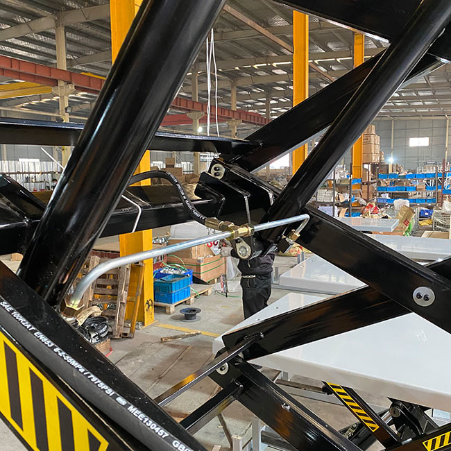 500Kg Stationary Scissor Lift Table Max Height 4.8m