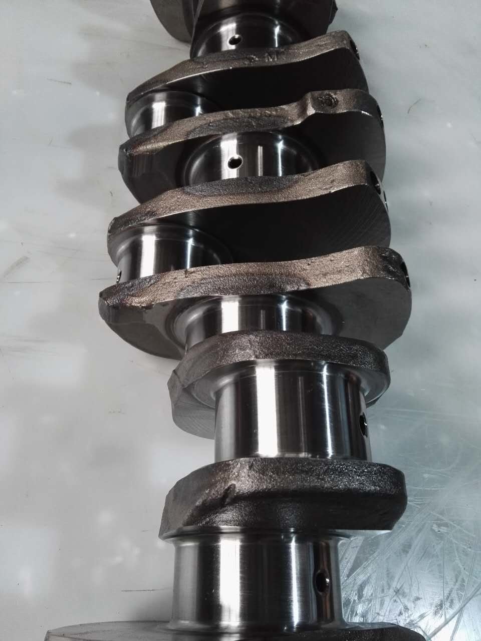 High Quality Manufacturer 3907804 3929037 6BT5.9 6D102 6BT Forged steel Crankshaft For Cummins Excavator Spare Parts