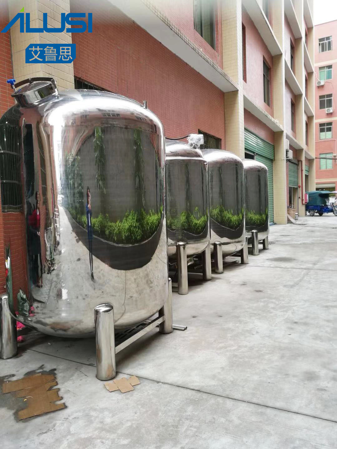 GMP 20000L SUS304 Stainless Steel Storage Tank Seal Type Water Storage Tank