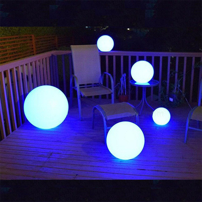 Waterproof Glow Ball Light Solar Powered With 20cm 25cm 30cm Size