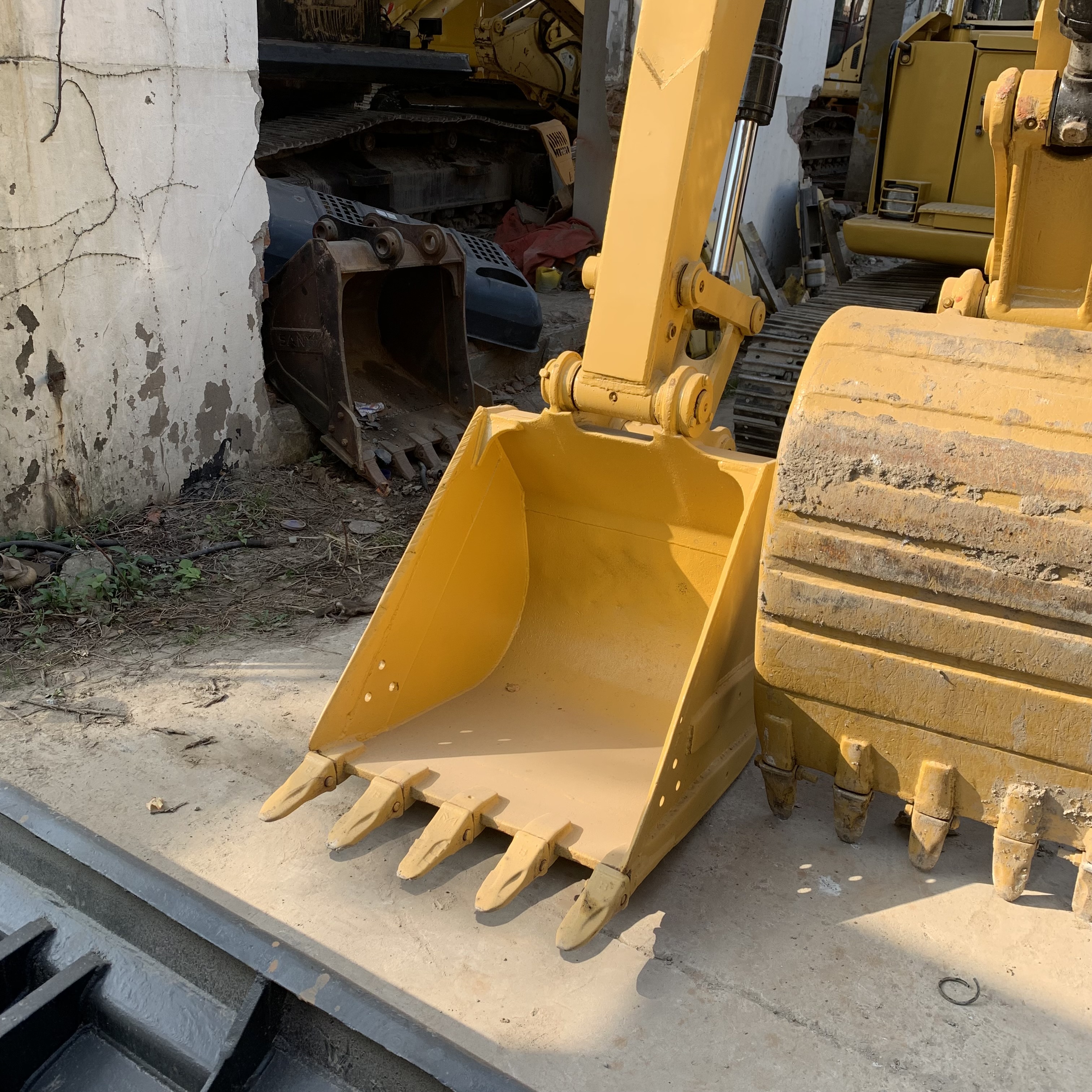 CAT 308CCR 307 306 8TON Mini Excavators Second Hand Caterpillar Machine Weight 8000 KG