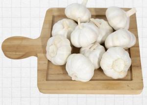 Quality 10kg Carton 6.5cm Chinese White Garlic wholesale