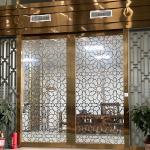 PVD Color Stainless Steel Screen Partition Living Room Divider With Tempered