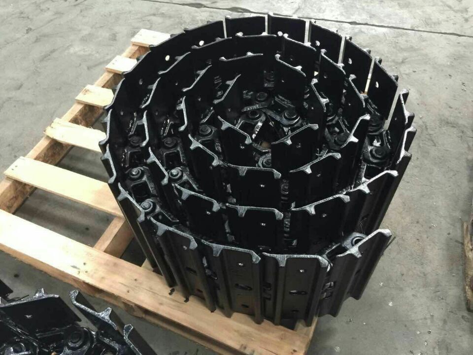8190MK Undercarriage Track Shoe Group with Forging/Casting Technique in Black or Yellow