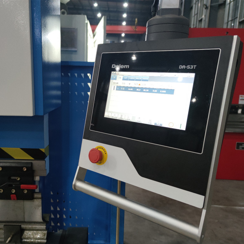 DELEM Da53t System CNC Servo Press Brake Bending Machine With 4 Axis