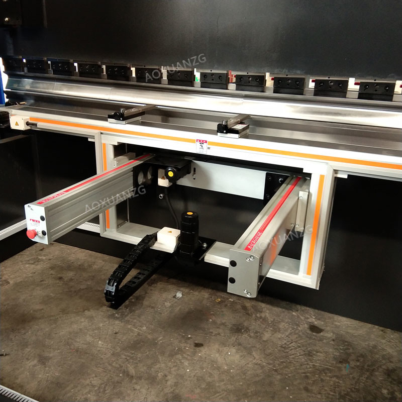 250T CNC Bending Machine 9mm Carbon Steel Press Brake Max Bending Thickness 3200mm Max Bending Length DA66T