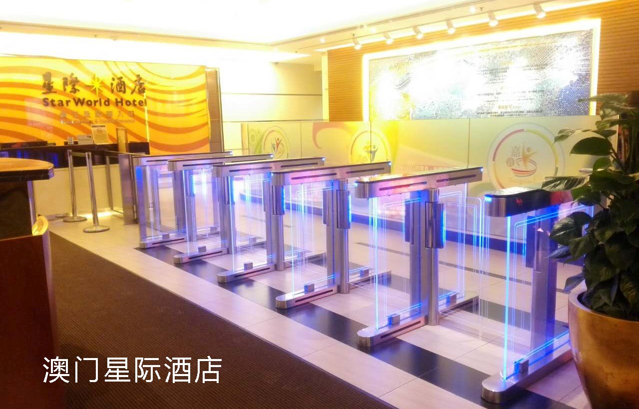 Office Building Swing Barrier Turnstile Small Size Optical Swing Turnstile