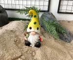 Colorful Polyresin Garden Ornaments Rustproof Polyresin Gnome