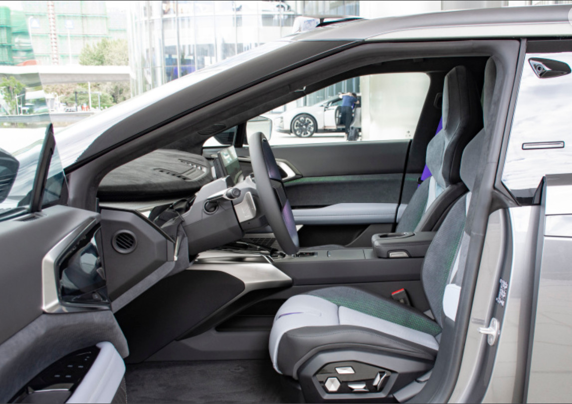 GAOHE Hiphi Z 2023 5-seater version 4 Door 5 seats Sedan medium and large car