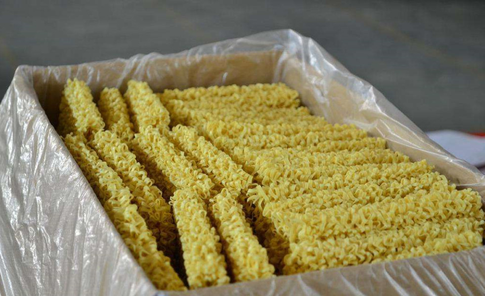 High Efficiency Commercial Fried Noodle Machine