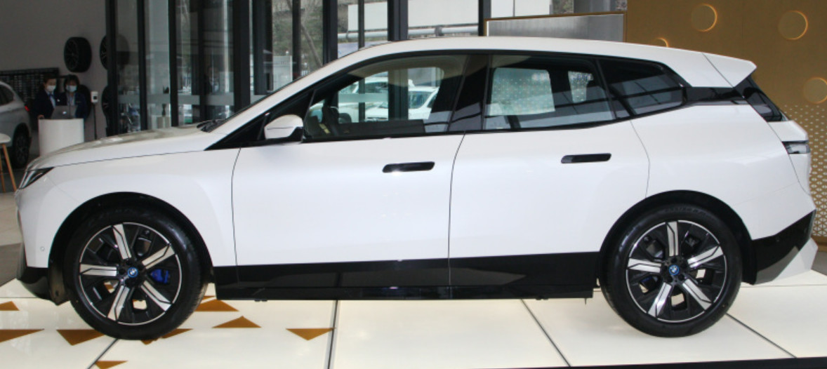 BMW IX 2023 XDrive40 5 Door 5 Seats Medium Large SUV