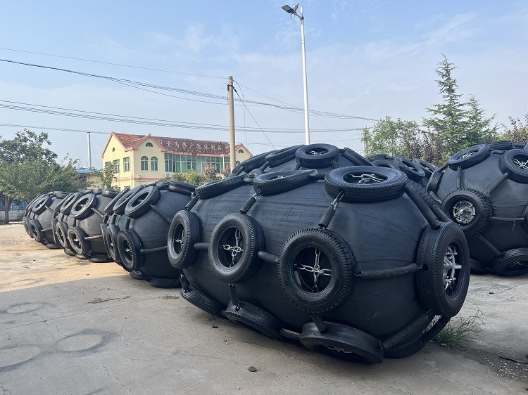 Pneumatic Sling And Net Type Marine Rubber Fender