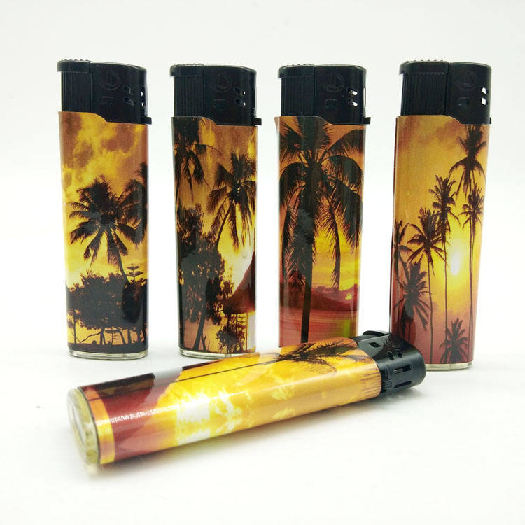 Beautiful Maple Leaf Electric Box with Lighter High Quality Plastic Customerized Cigarette Lighter