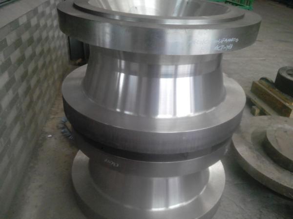 Forged Metals Castellated Shaft For Wind Power Generator Forged Slag Pot As Per