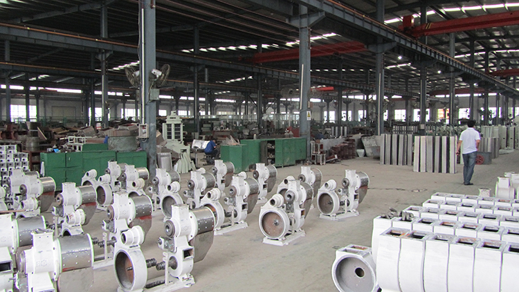 LM24-2C Automatic Motor Husk Hammer For High Capacity Rice Mill 4-5.5 KW