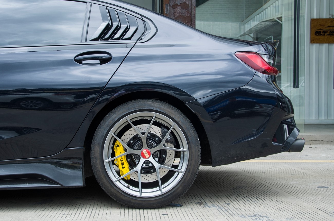 BMW G28 Install Big Brake Kit Front P60S Forged 6 Piston Calipers And P40S-R For Rear