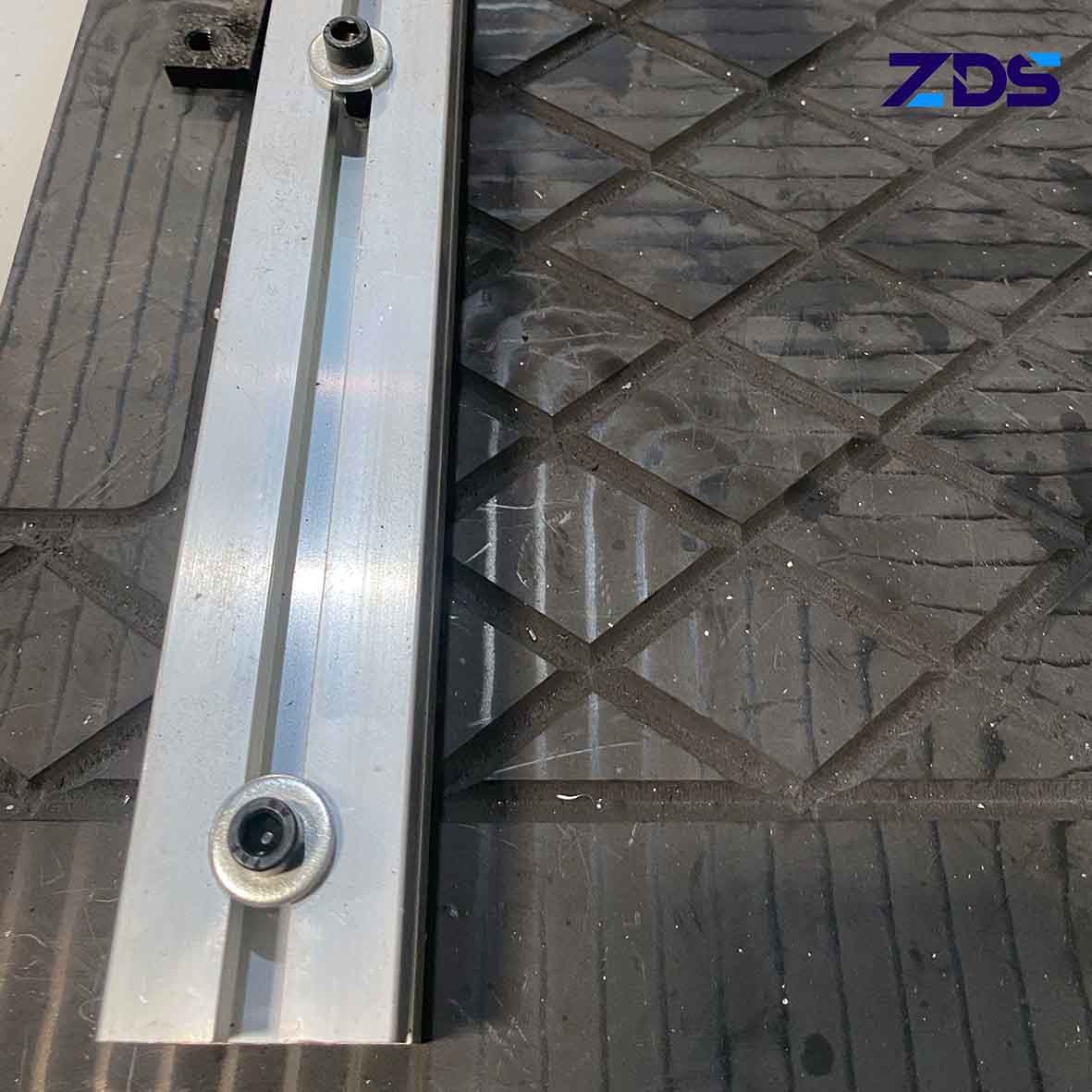 380V 3.7kw Laser CNC Side Hole Drilling Machine With Dual Spindle