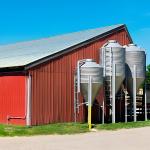 Metal Prefab Livestock Barns Customized Size Farmhouse Steel Building Earthquake