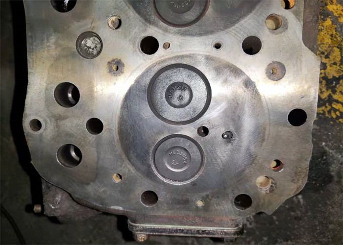 ME997756 Used 16 Valve Cylinder Head , 4 Cylinder Head For Excavator SK330-6 HD1430-3