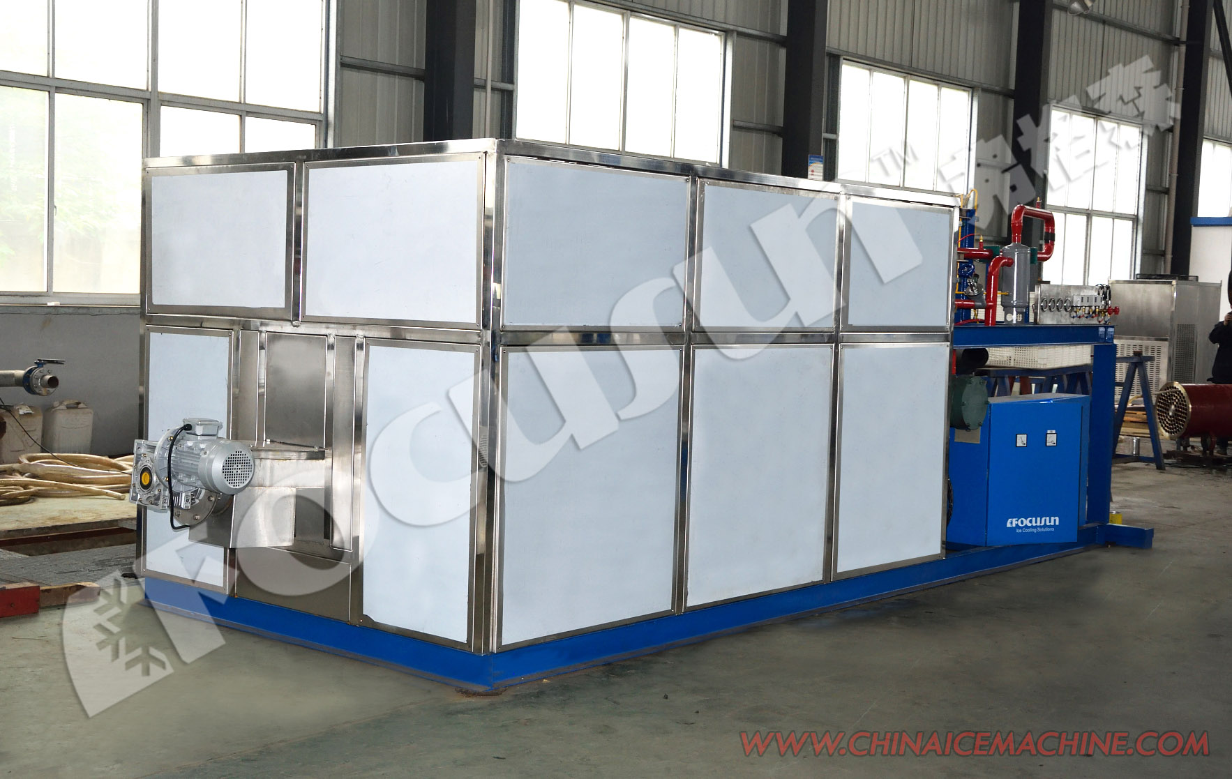 Commercial Cube Ice Maker Machine with Transparent Design and Automatic Operation