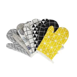 Quality Baking Kitchen Tools And Utensils Oven Mitts Microwave Insulation Mat wholesale