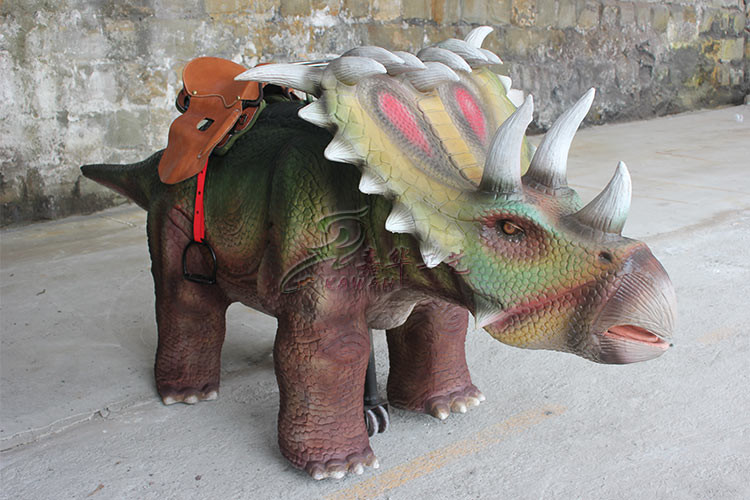 Interactive Robotic Walking Triceratops Dinosaur Rides For Playground