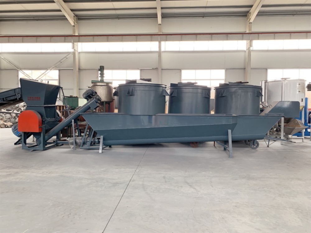 OEM Polystyrene Recycling Machine For PET Bottle Label Separation In Tire Recycling Line