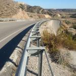 Hot Dipped Galvanized Metal Highway Guardrail with Q235 Q345 Customized
