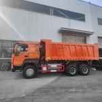 SINOTRUK ORANGE HOWO 371HP 6x4 TIPPER DUMP TRUCK 30T Loading
