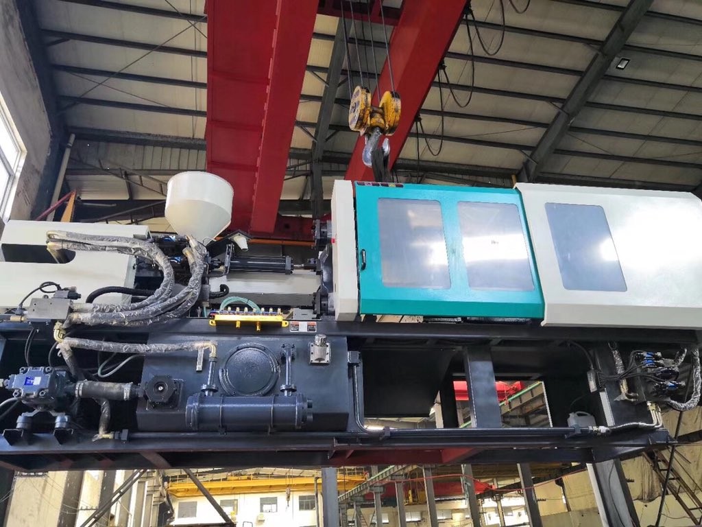 Energy Efficiency Plastic Mold Making Machine Durable For Garden Furniture
