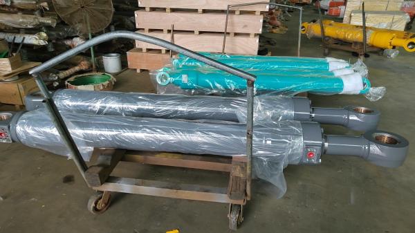 94062194 Liehberr R966 arm hydraulic cylinder Liebherr excavator spare parts