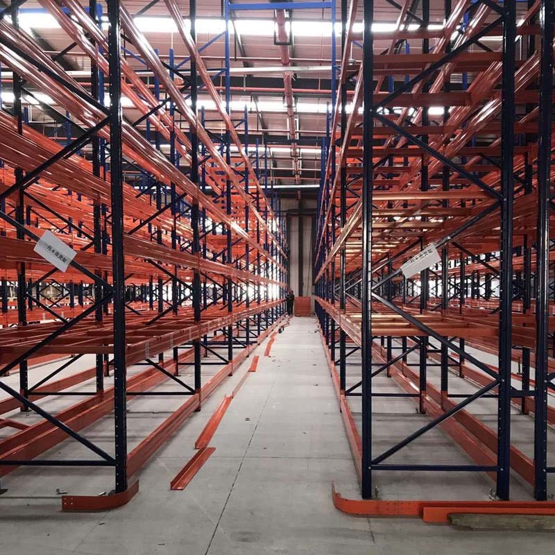 Heavy Duty Warehouse Very Narrow Aisle Racking System Narrow Aisle Racking 1000-2000kg