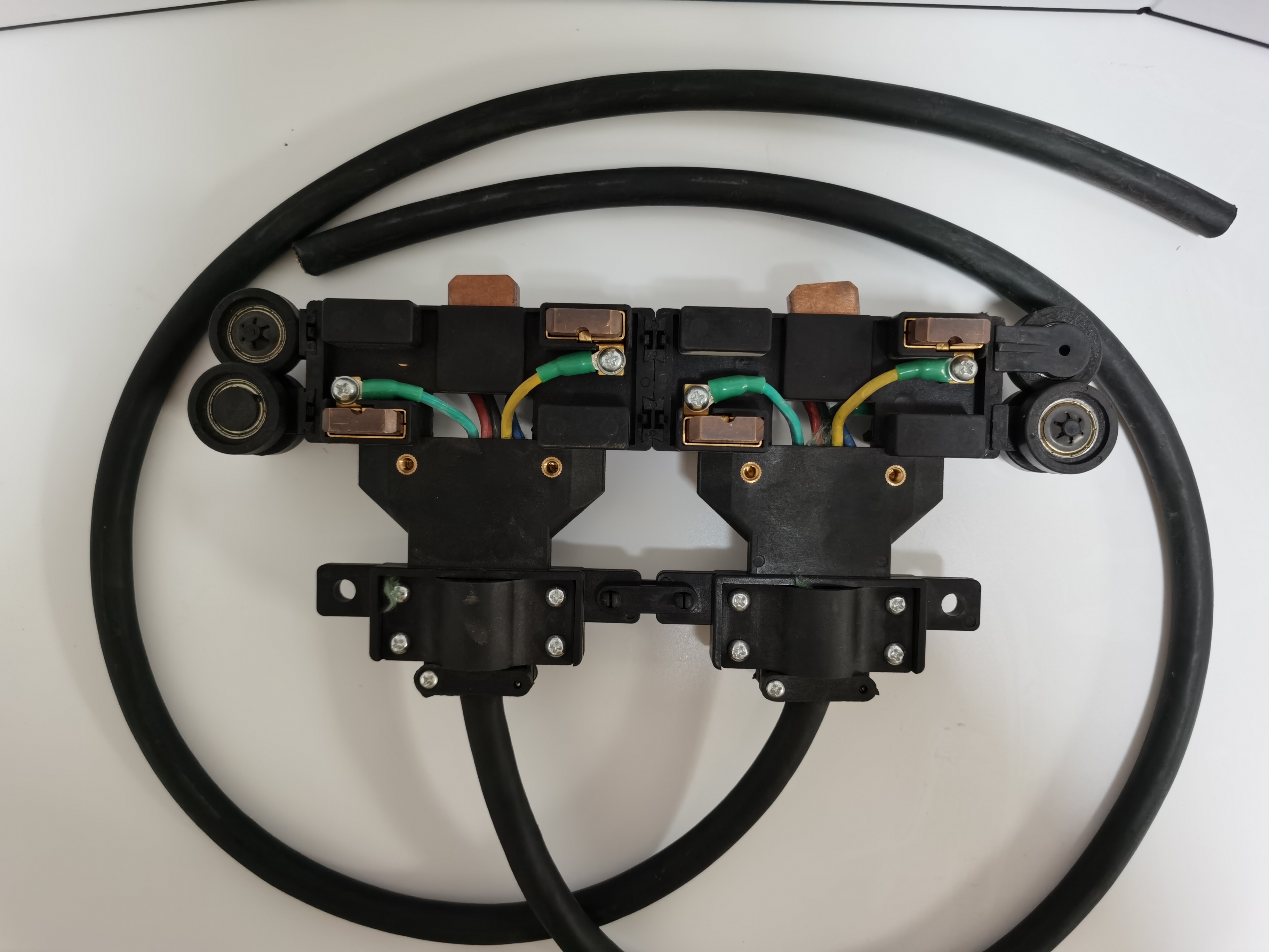 Carbon Brush Current Collectors Device 200amp HFP56 Busbar System