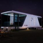 Steel Structure Green Mobile Capsule House Futuristic Waterproof Office Building
