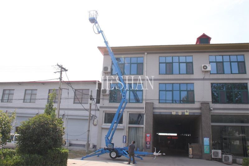 Aerial Construction Work Equipment Self-Propelled Towable Articulated Electric Boom Lift With CE